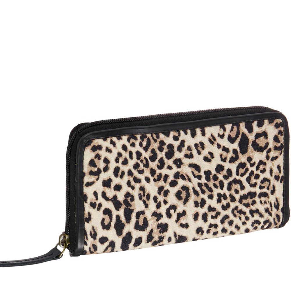 *NWT* Leopard Print Zip-Around Wallet Clutch